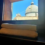 Daniela\'S Venetian Style