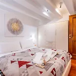 Glass House - Loft 2 Minutes To Rialto Bridge & View
