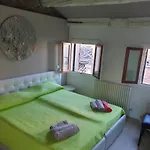 Central Lovely Typical Rooms Rialto
