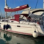 Venice Boat Tour With Aperitif And Music Included On A Sailing Boat