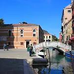 Frari Prestige Canal View