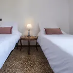 Giselda Courtyard Retreat