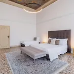 Luxury Calatrava - Apartment In Venetian Palazzo