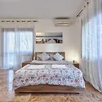 Cozy Appartment & Room