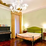 Joy Rialto Rooms Venice