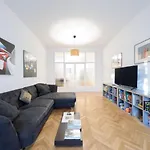 Principe Di Piemonte Apartment 10M Venice 6 Guests