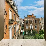 Ca\' Rolina A Venezia-Cannaregio