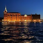 Molino Stucky Chimera - Canal View