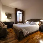 Suite Veronica