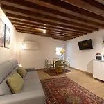Mascherone Apartment