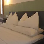 Venice Rooms