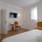 Apartment With Court Center Venice Historical Center