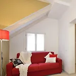Supreme Venice Apartments