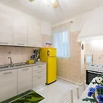 Rialto Apartments