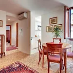 Palazzo Schiavoni Residenza D\'Epoca & Suite-Apartments