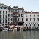 Riva Del Vin Boutique Hotel