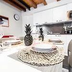Venetian Superior Apartment R&R