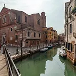 Charming Castello Apartments