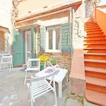 Dolcevita Apartments N 241