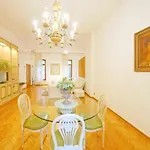 Dolcevita Apartments N 287