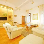 Dolcevita Apartments N 287