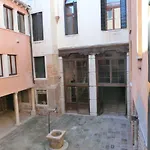 San Marco White Apartment
