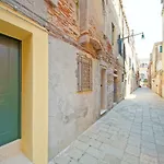 Dolcevita Apartments N 413