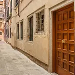 San Polo 2140 In The Heart Of Venice