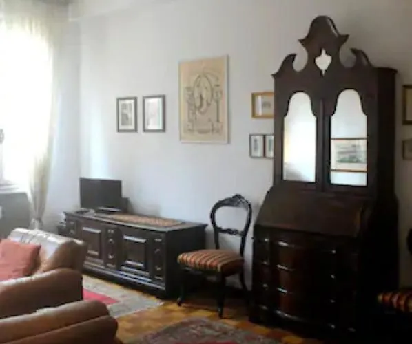 Charming Flat With Terrace Over The Canal