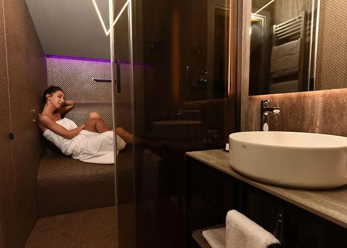 Rosa Salva Suites