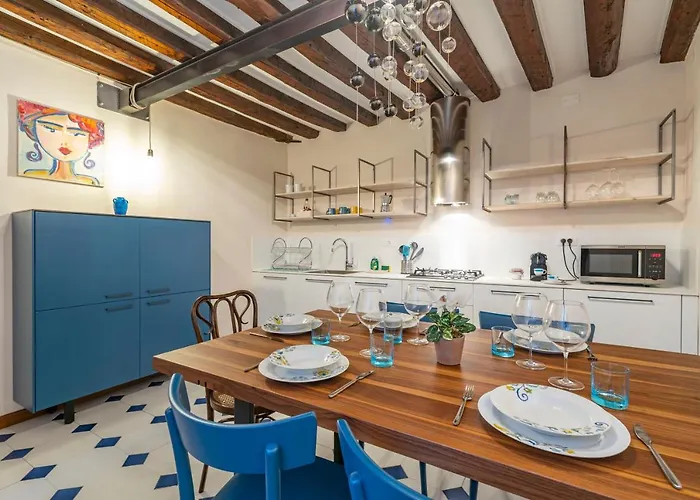 San Silvestro House