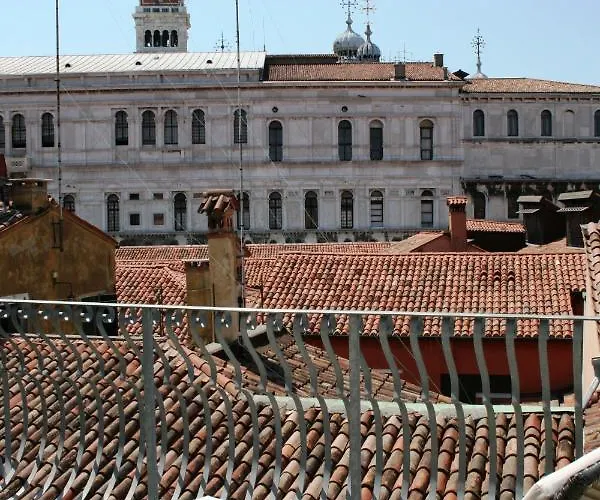 Hotel Antigo Trovatore