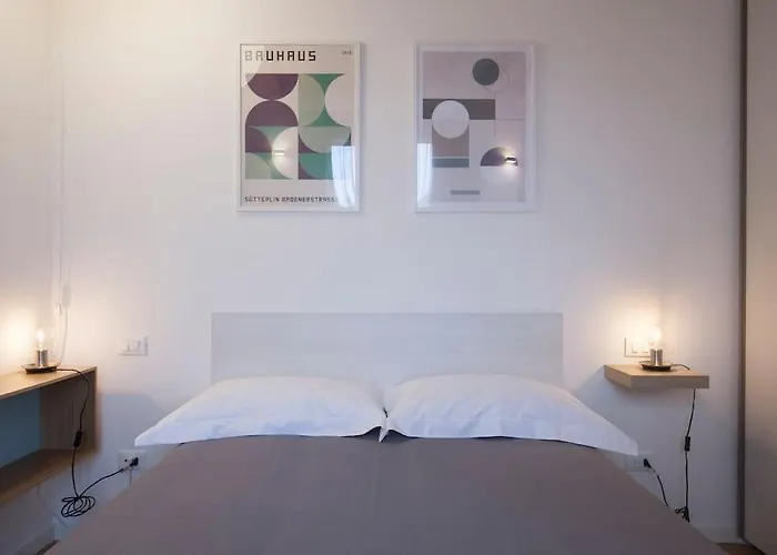 Bauhaus Venice Apartment