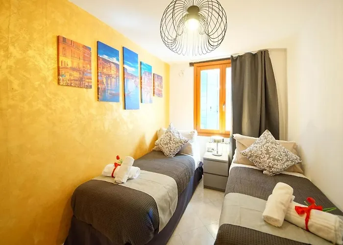 Gondola View Apartment