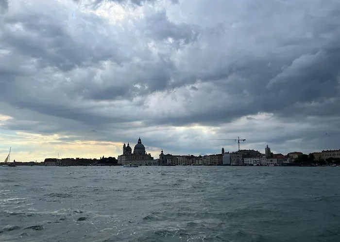 Venezia,Giudecca Appartamento Con Giardino Privato