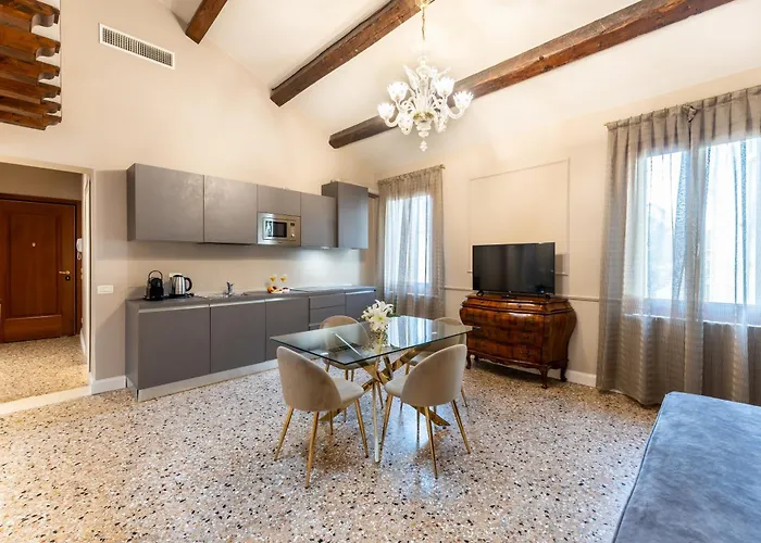 San Vio Palace Luxury Apartments