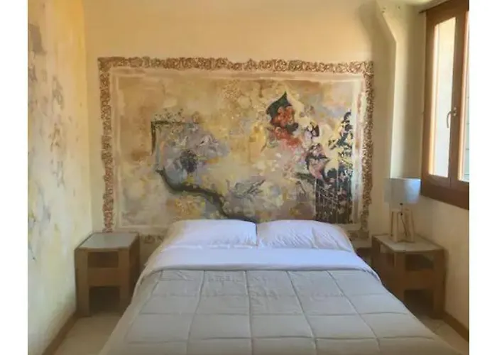 Sunny Room