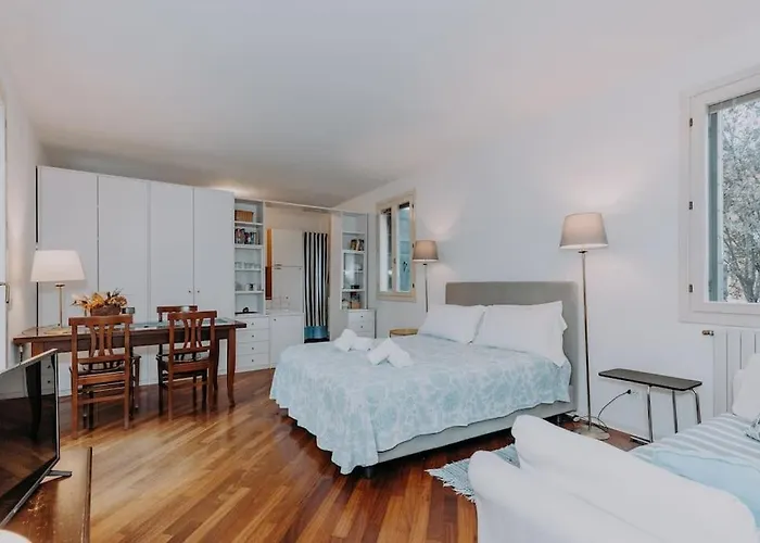 Elegant Nice Home With Private Terrace In Venice - Frari Church