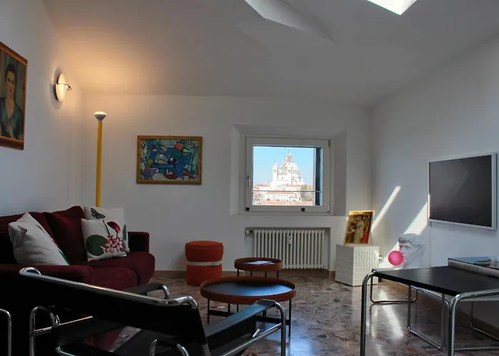 Iconic - Best View In Venice