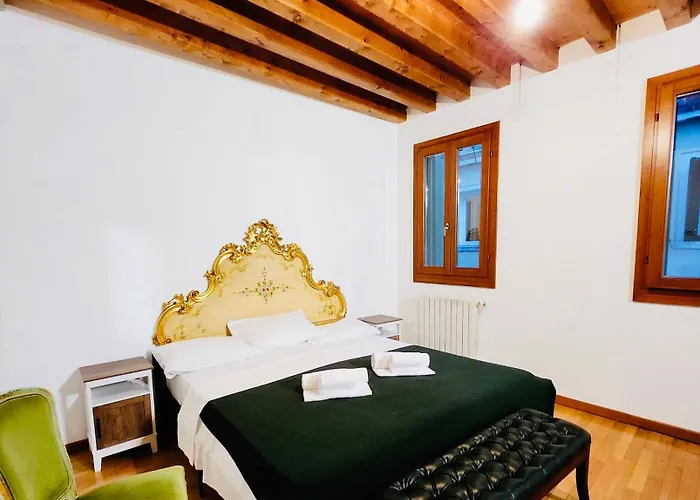 Ca Rialto Apartments