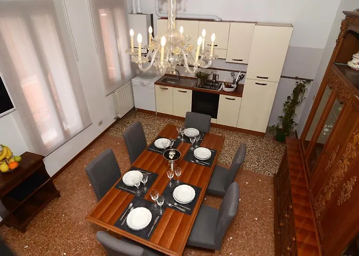 Classic Venice House
