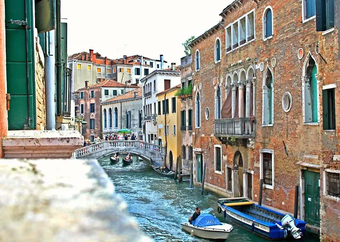 Cool Apartments Venice