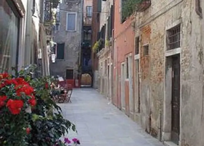 Ca\' San Silvestro 2 Terrazze Nel Cuore Di Venezia