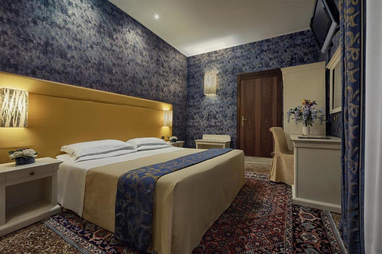 Ca' Bragadin E Carabba Gasthuis Venetië