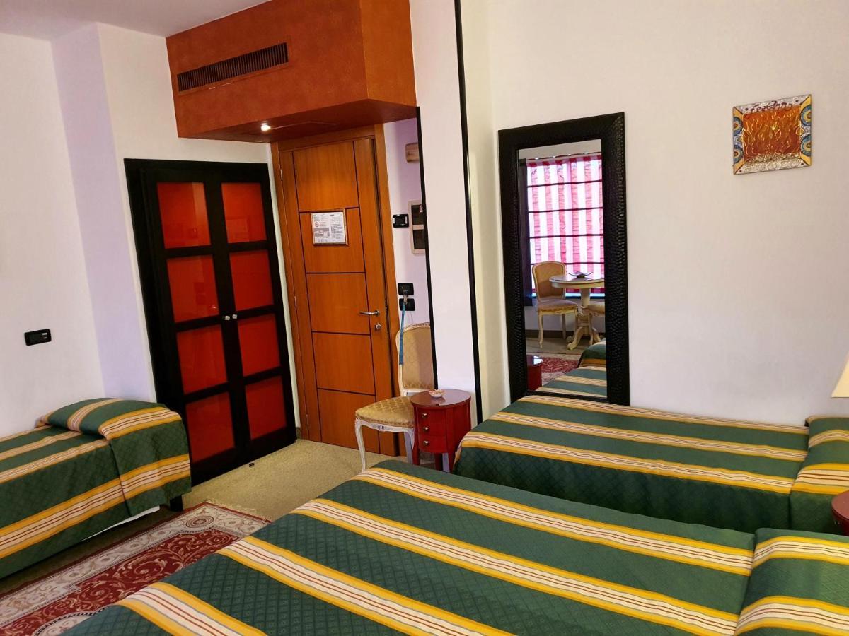 Feel Airport Guest house