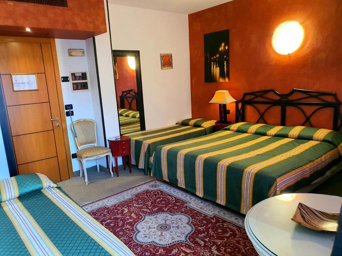 Maison d'hôtes Feel Airport 3*