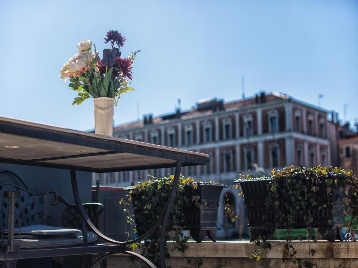 Grimaldi Hermitage Canal Grande View
