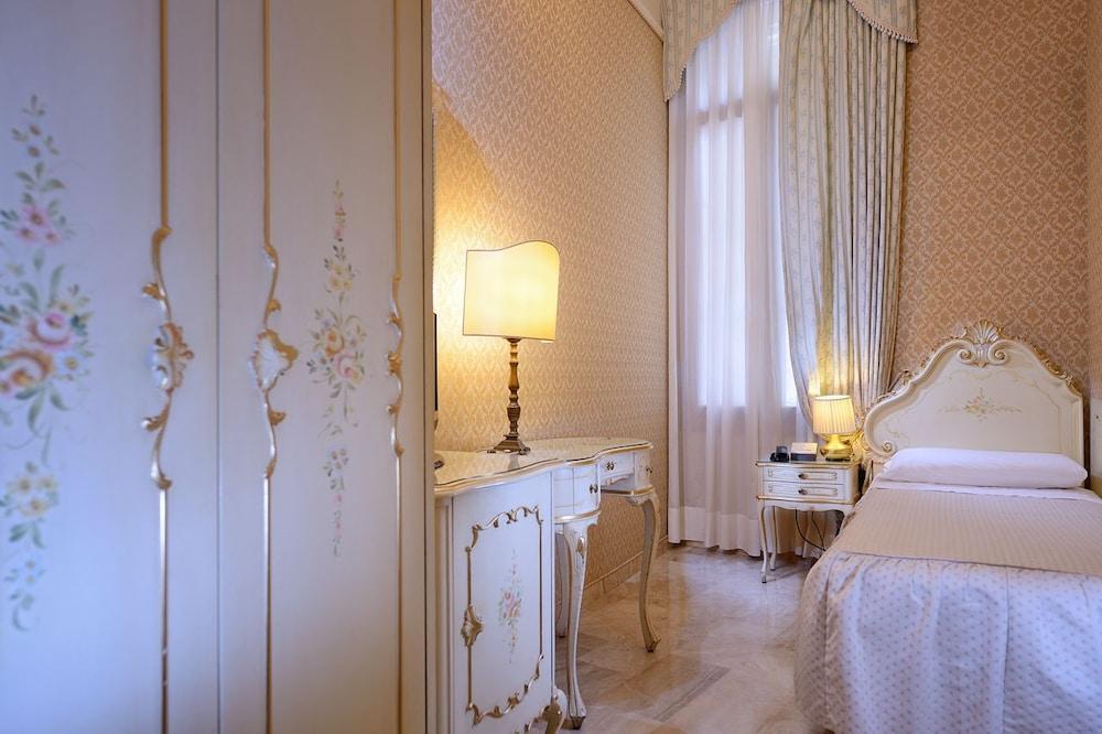 Hotel Canaletto 3*