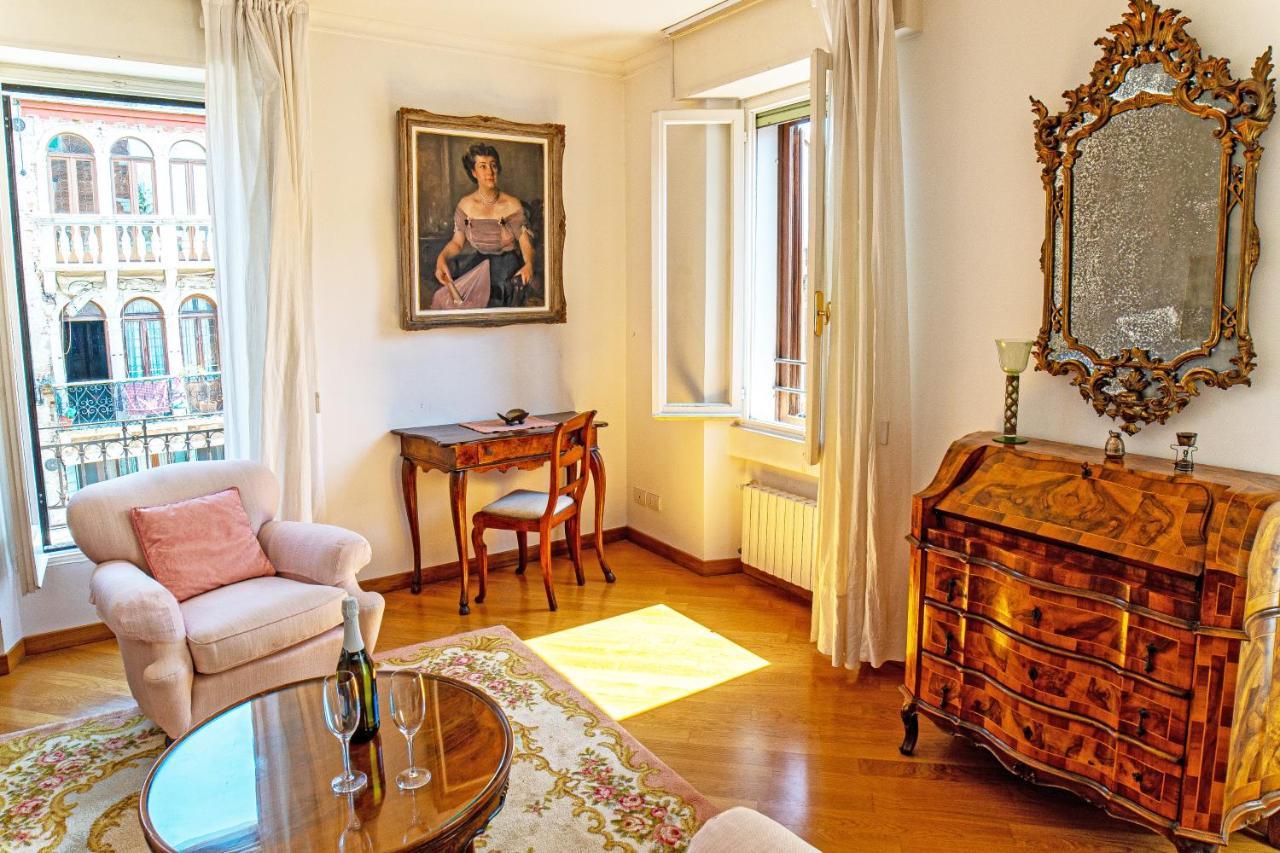 Salute Canal View Appartement
