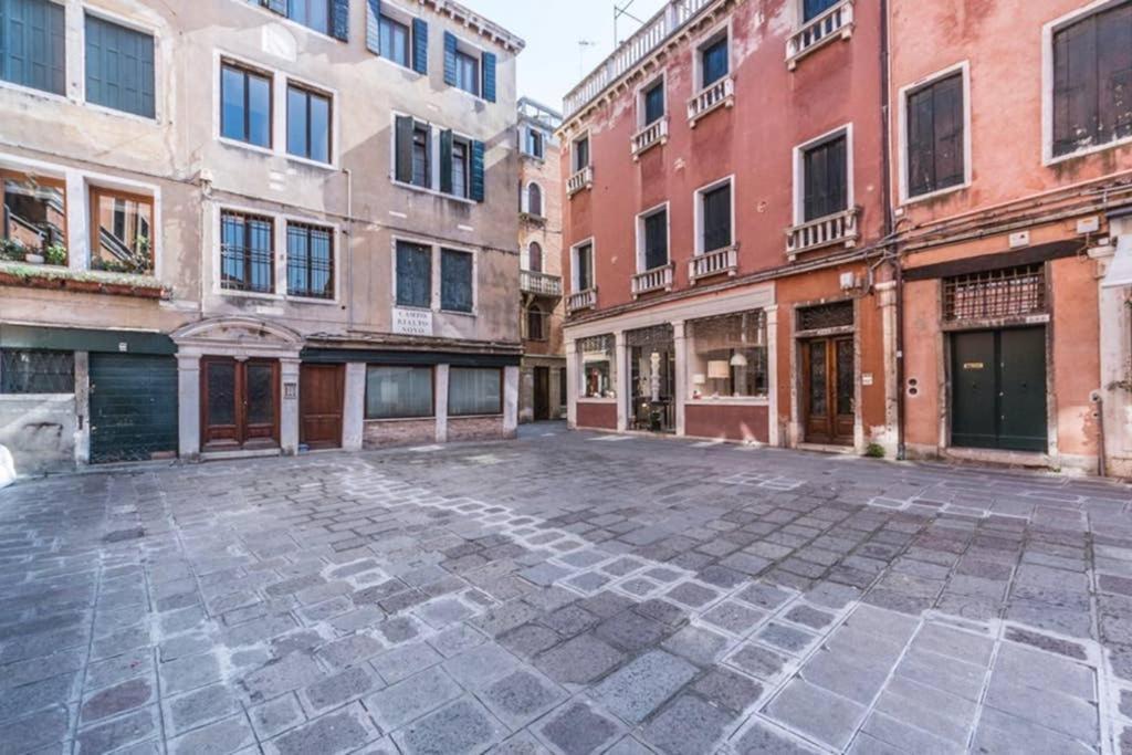 Rialto With Canal Grande View * Venedig
